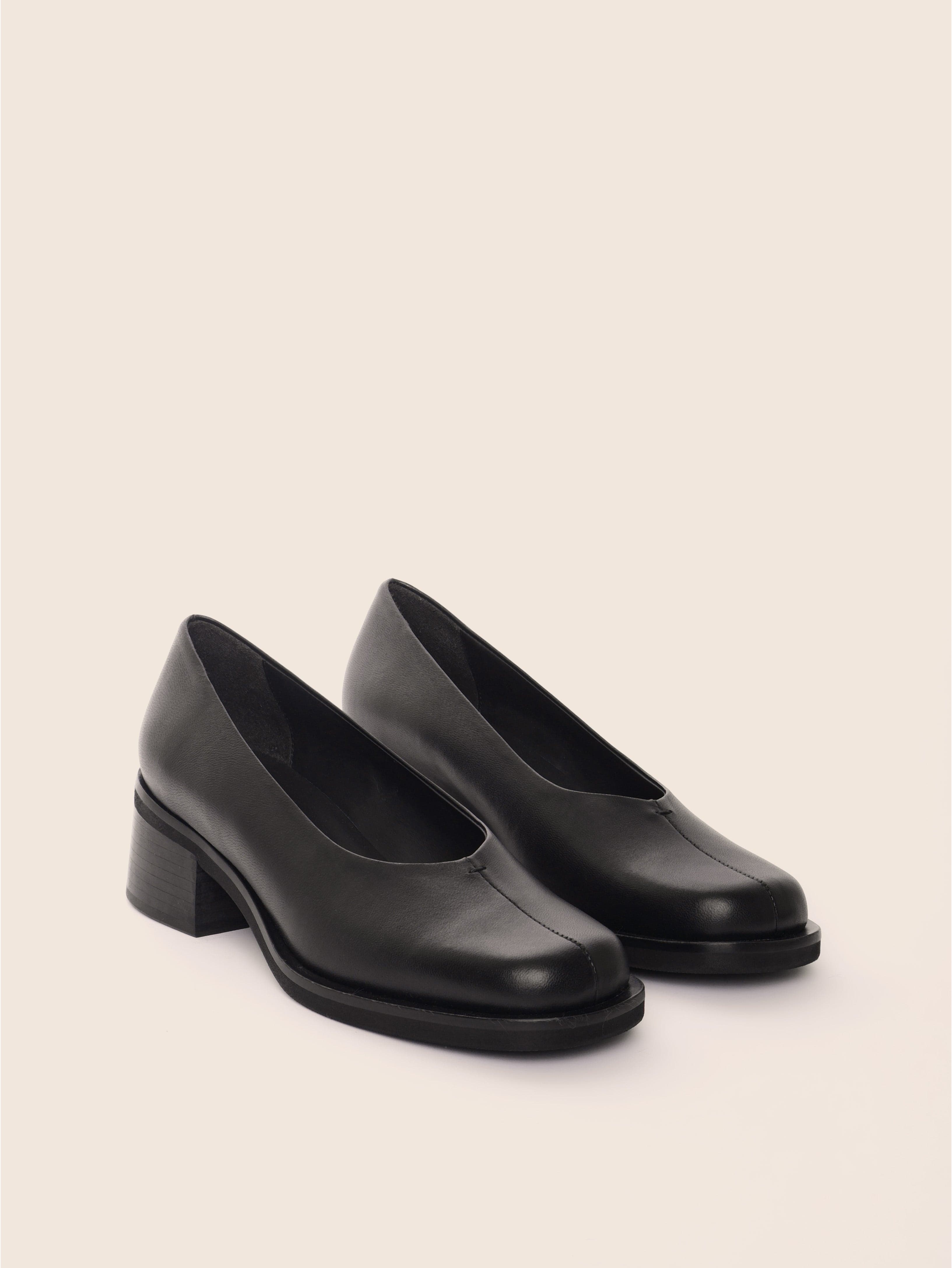 Cannella Black Pump