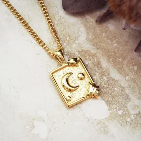 Esmeray Pendant Necklace