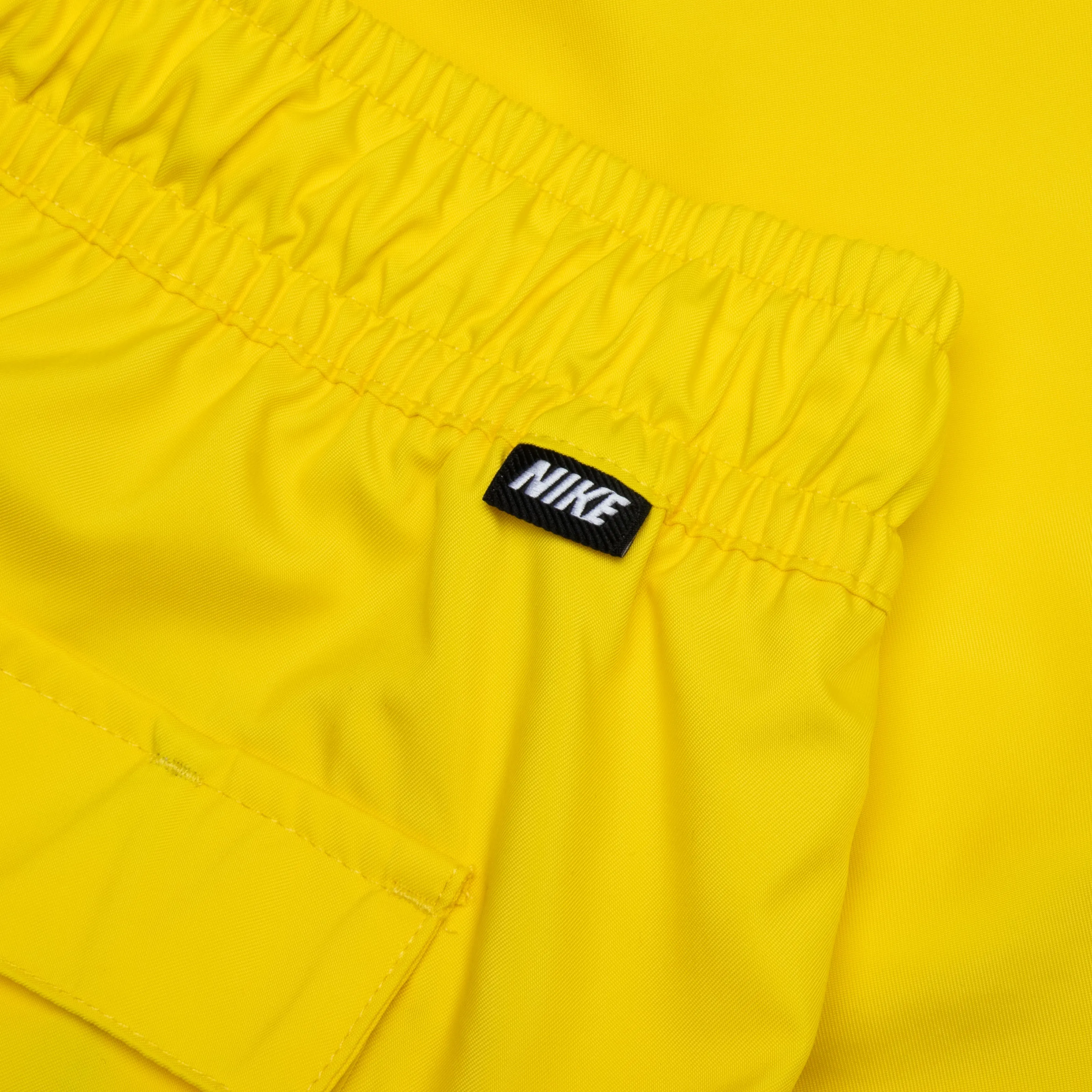 Sportswear Sport Essentials Woven Lined Flow Shorts - Optic Yellow/White